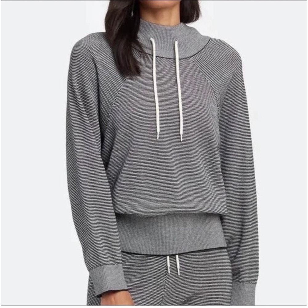 Varley Maceo Cowl Neck Sweatshirt Cozy Athleisure Textured Size Medium